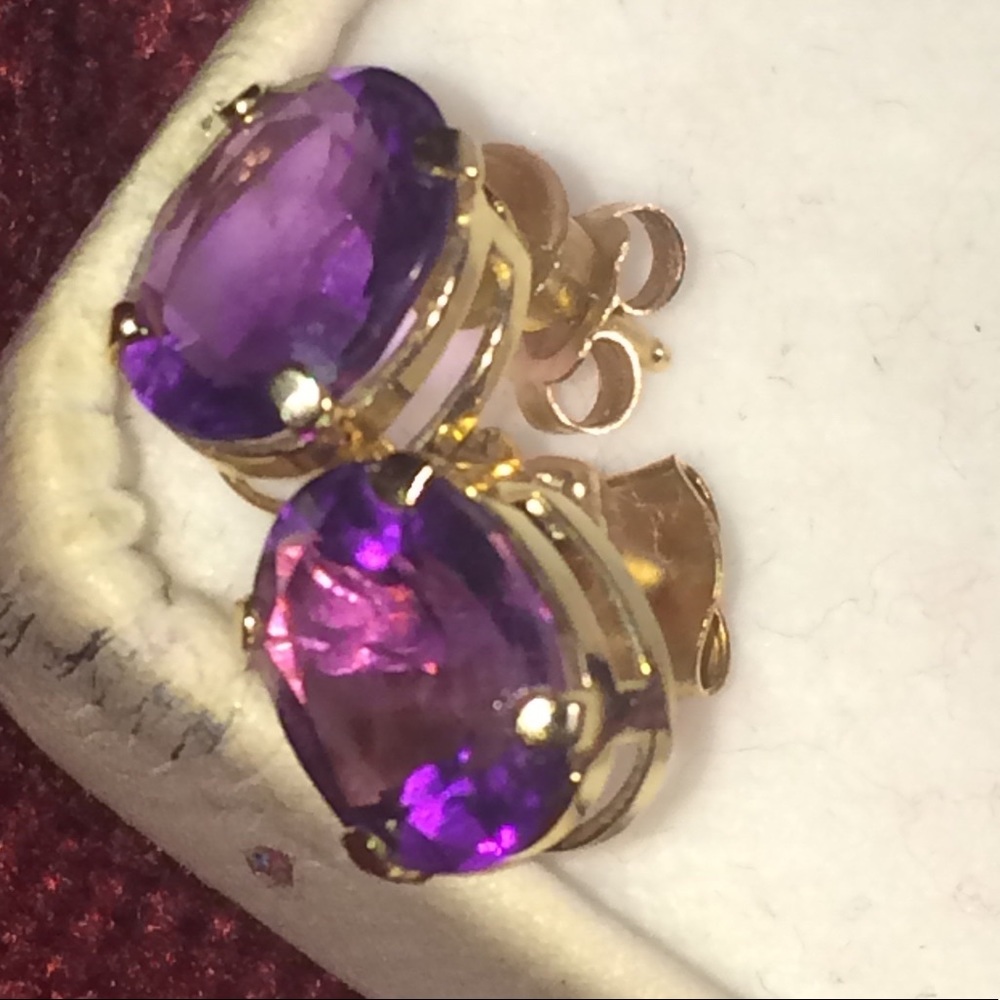 14k gold earrings.